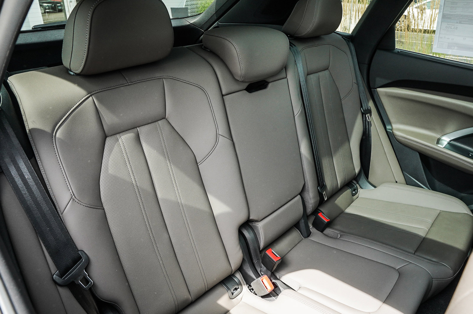 2025 Audi Q5 Premium Plus photo 18