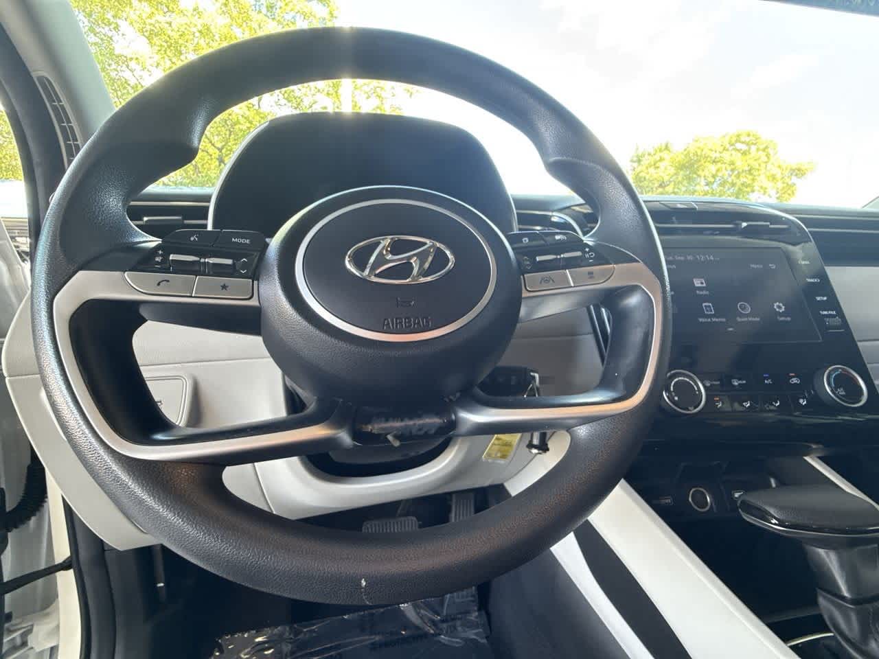 2023 Hyundai Tucson SE photo 12