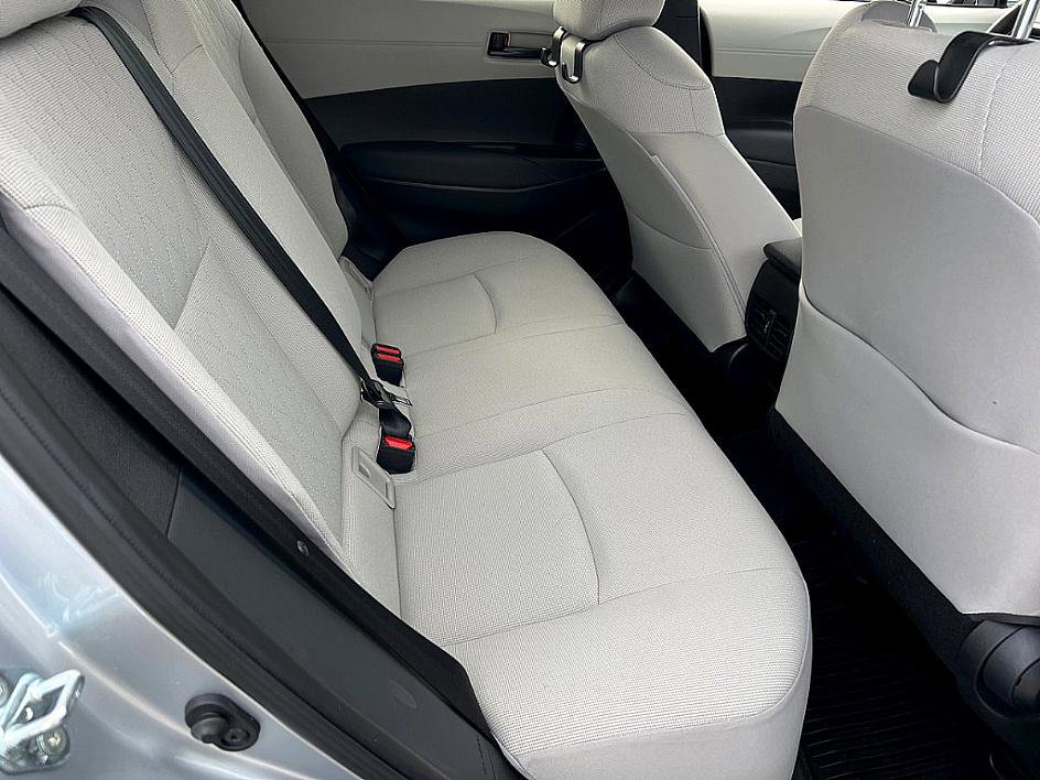 2023 Toyota Corolla Cross LE photo 21