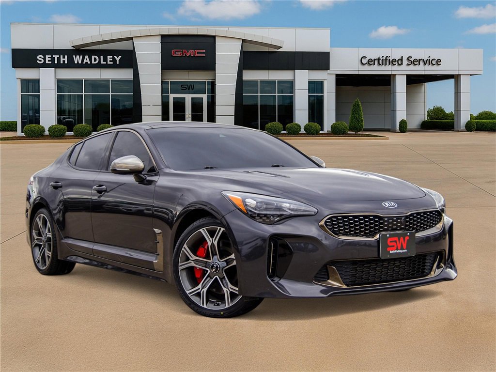 2021 Kia Stinger GT2's photo