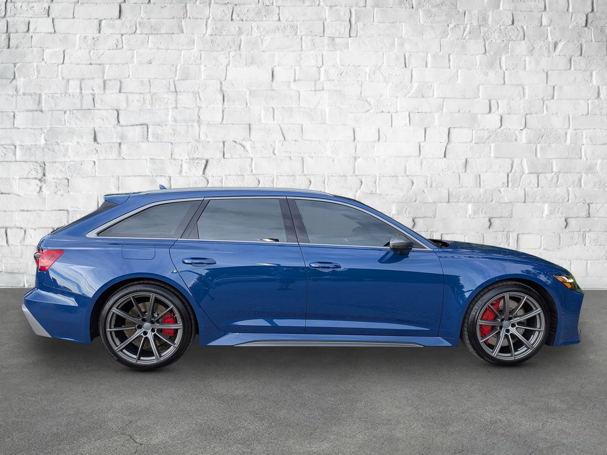 2024 Audi RS 6 Avant Performance photo 6