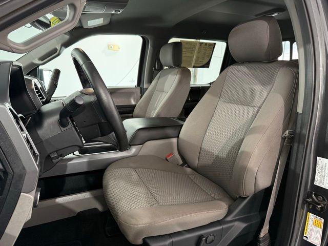 2020 Ford F-150 XLT photo 31