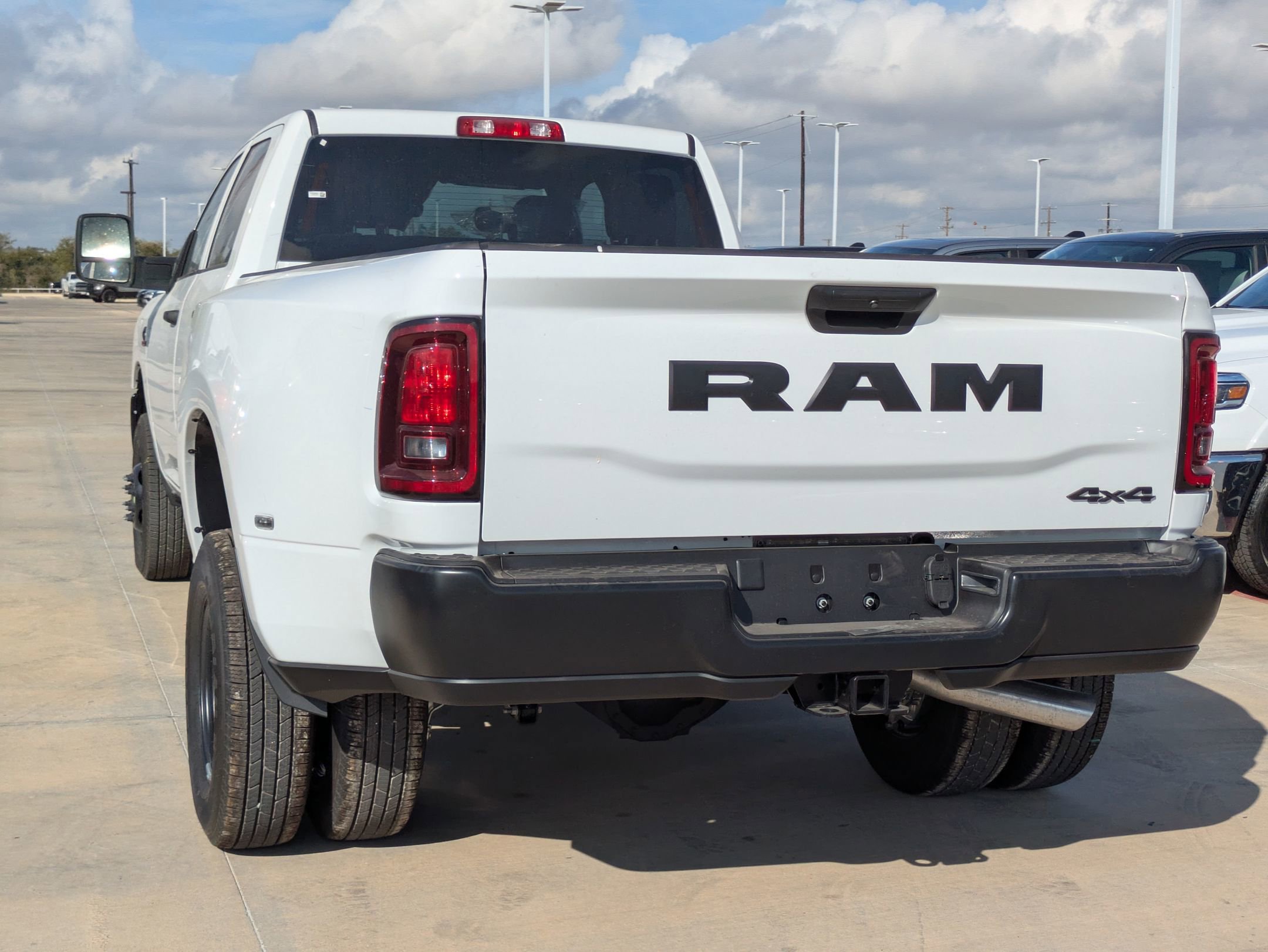 2026 Ram 3500 Tradesman photo 4