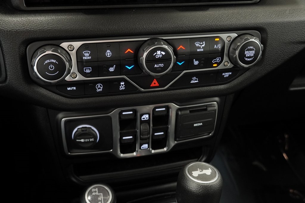2024 Jeep Wrangler Sport S photo 22