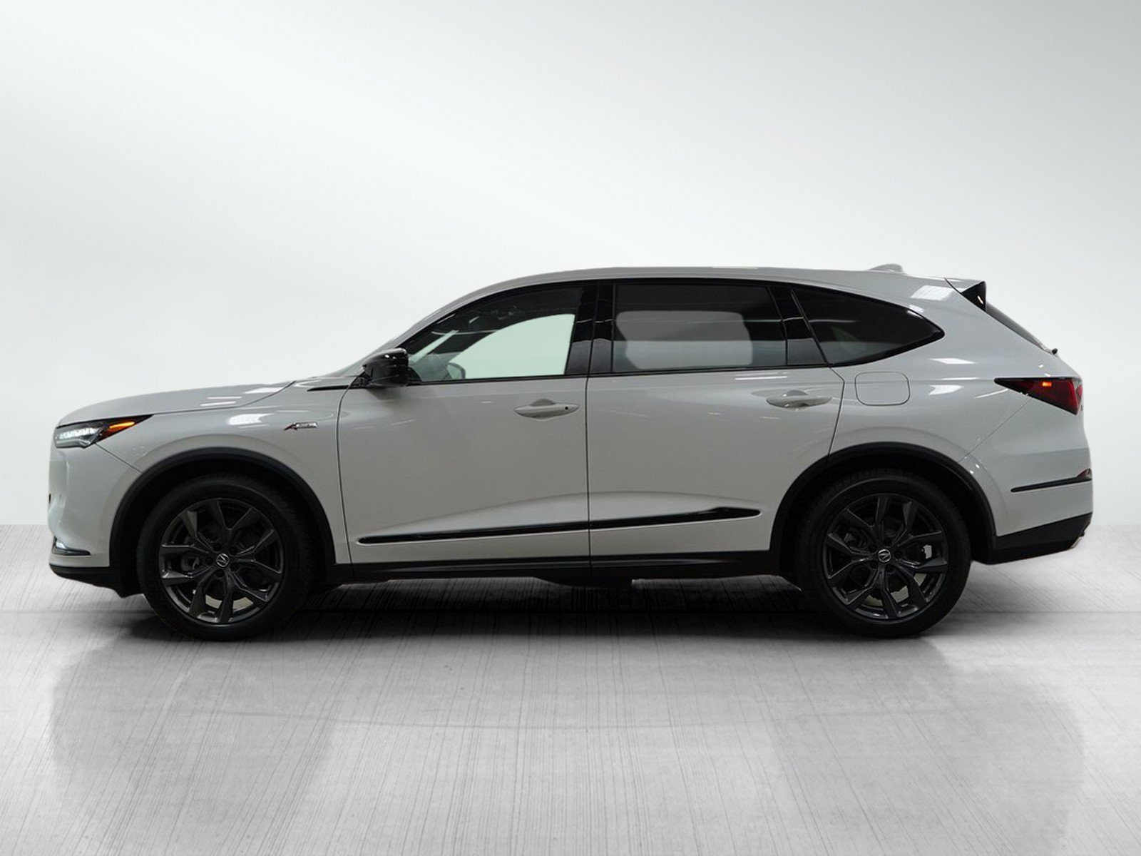 Used 2022 Acura MDX A-Spec Package with VIN 5J8YE1H06NL047748 for sale in Burnsville, Minnesota