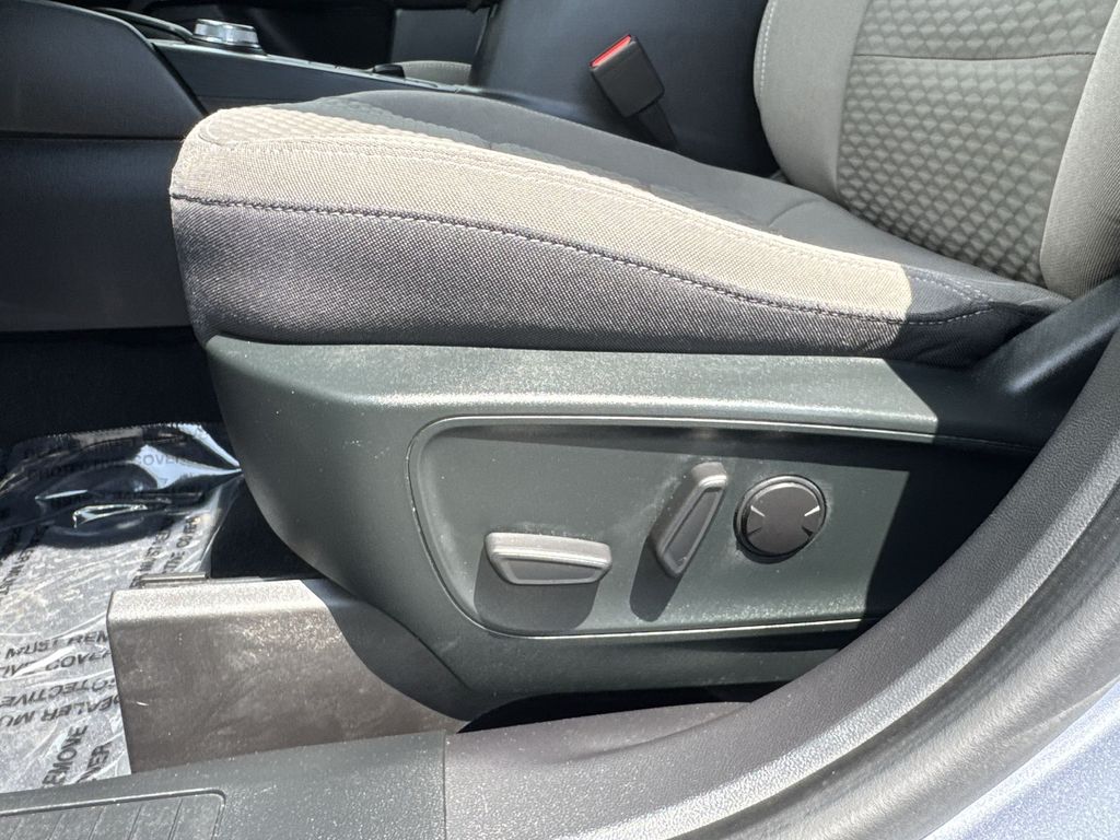 2022 Ford Escape SE photo 14