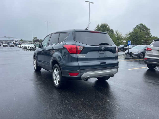 2019 Ford Escape SE photo 3