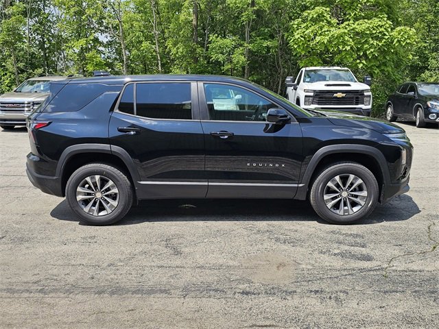 2026 Chevrolet Equinox LT photo 3