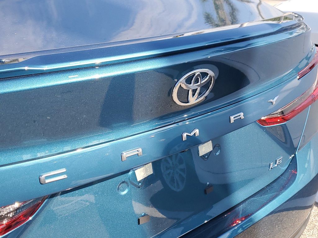 2025 Toyota Camry LE photo 13