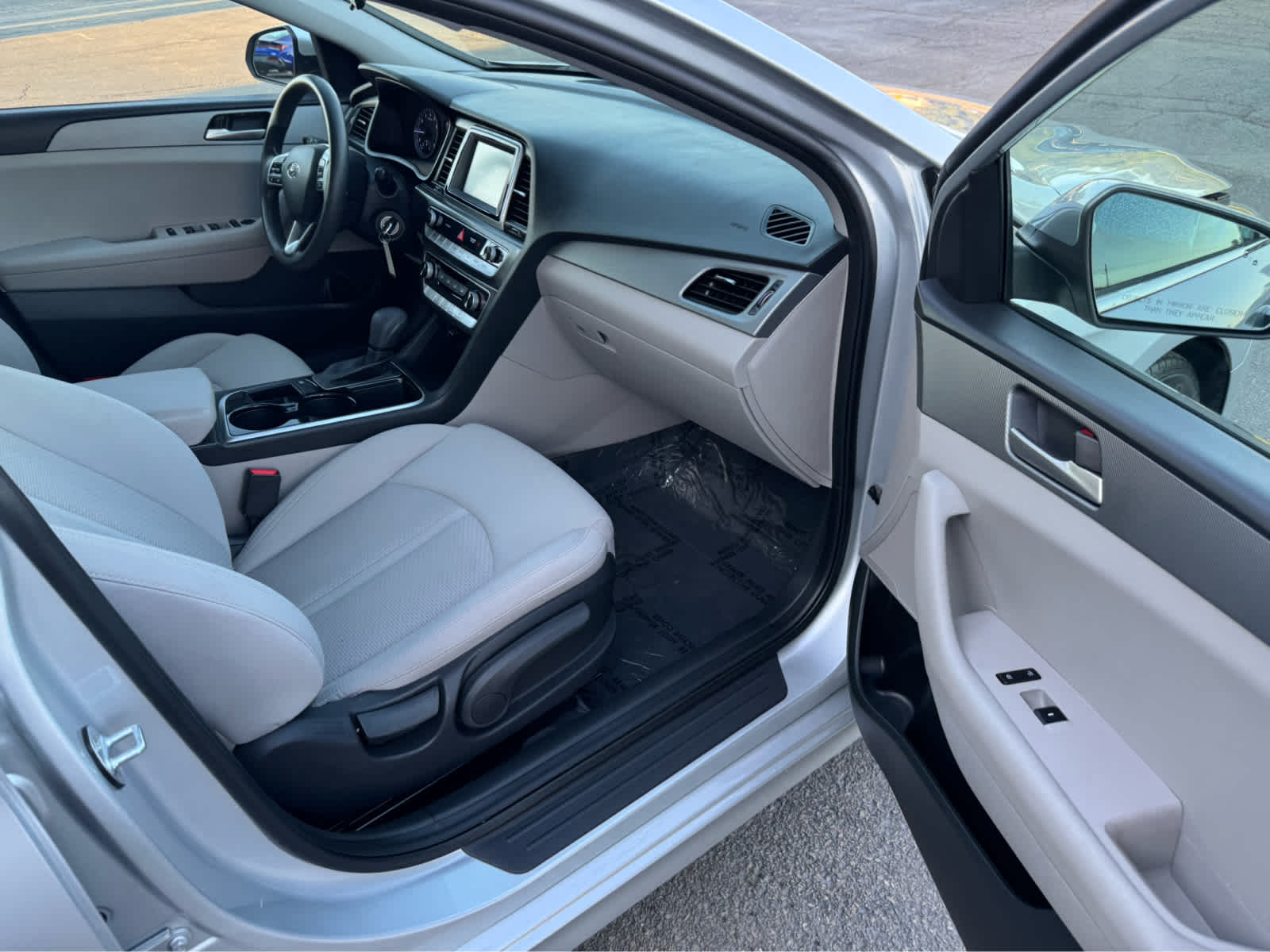 2018 Hyundai Sonata Eco photo 15