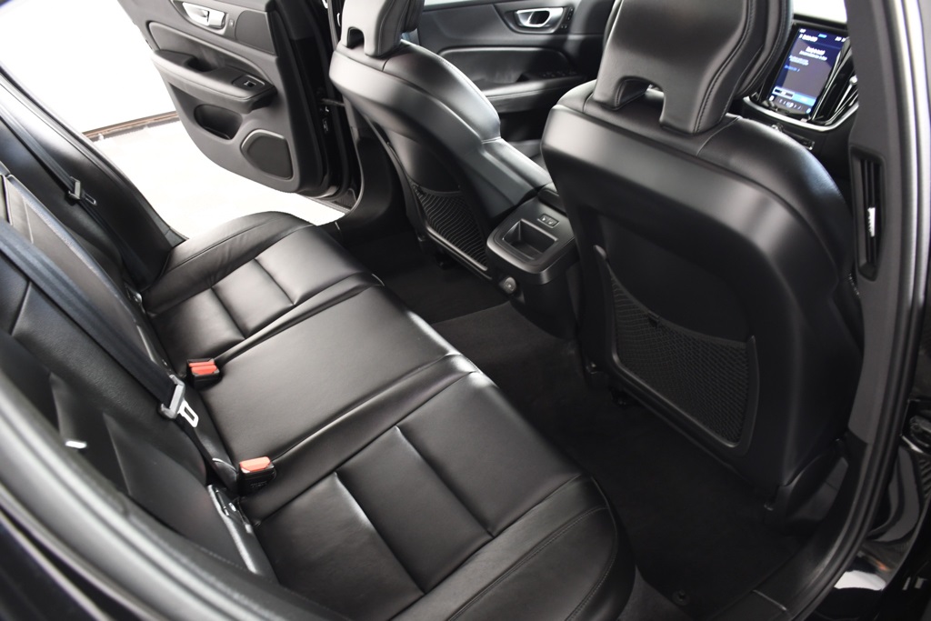 2024 Volvo S60 B5 Core photo 22
