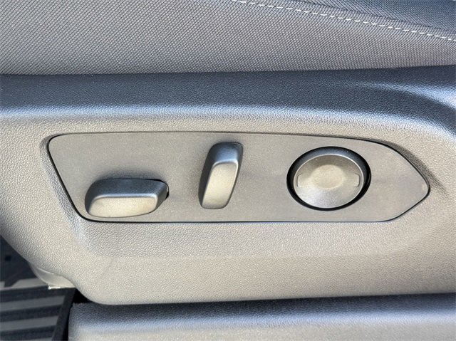 2025 Chevrolet Silverado 1500 LT photo 20