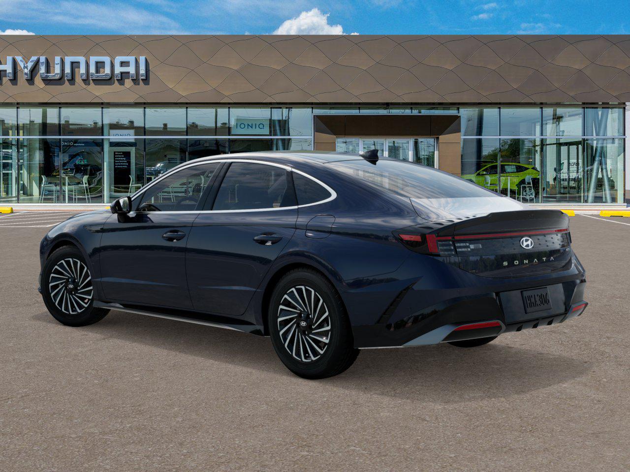 2025 Hyundai Sonata Hybrid Limited photo 3