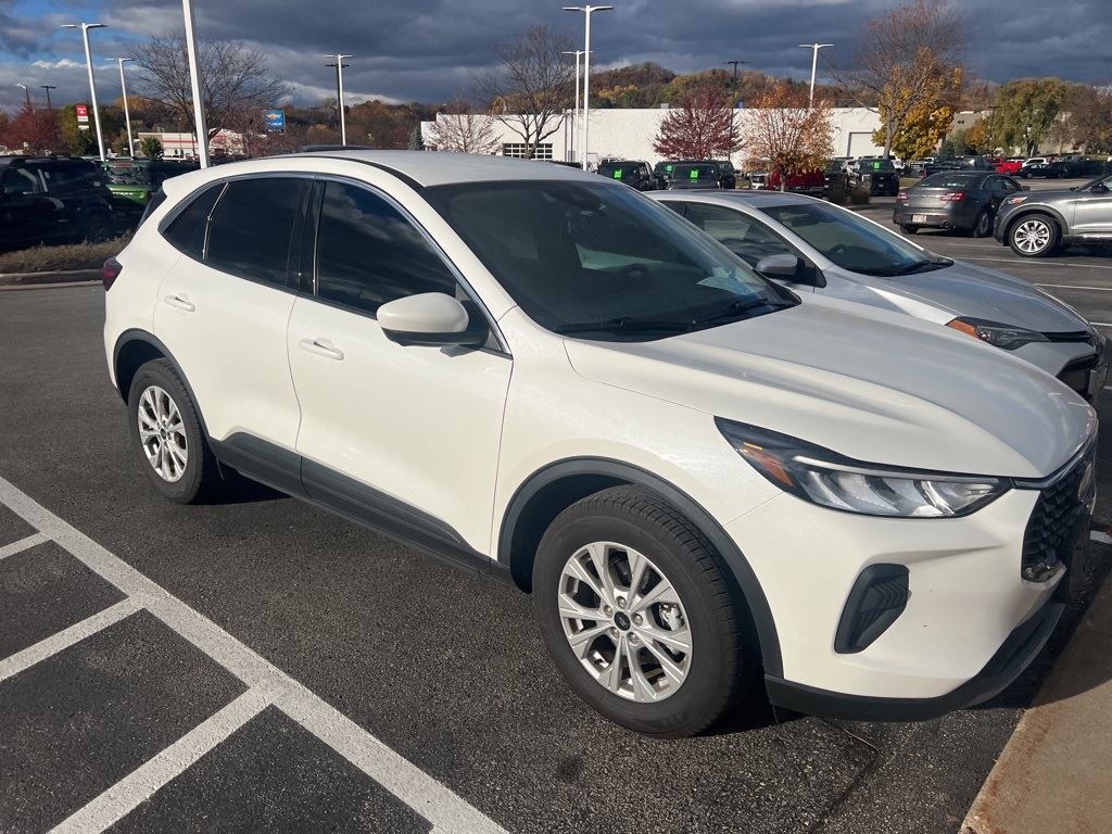 2023 Ford Escape Active photo 2