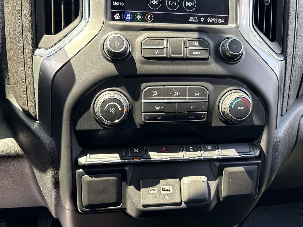 2019 Chevrolet Silverado 1500 LT photo 19