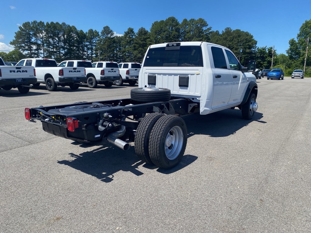 2025 Ram 4500 Tradesman photo 2