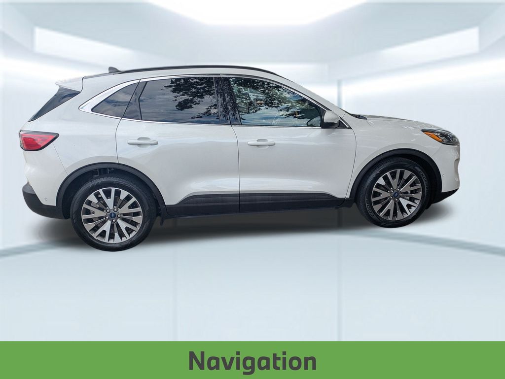 2020 Ford Escape Titanium Hybrid photo 6