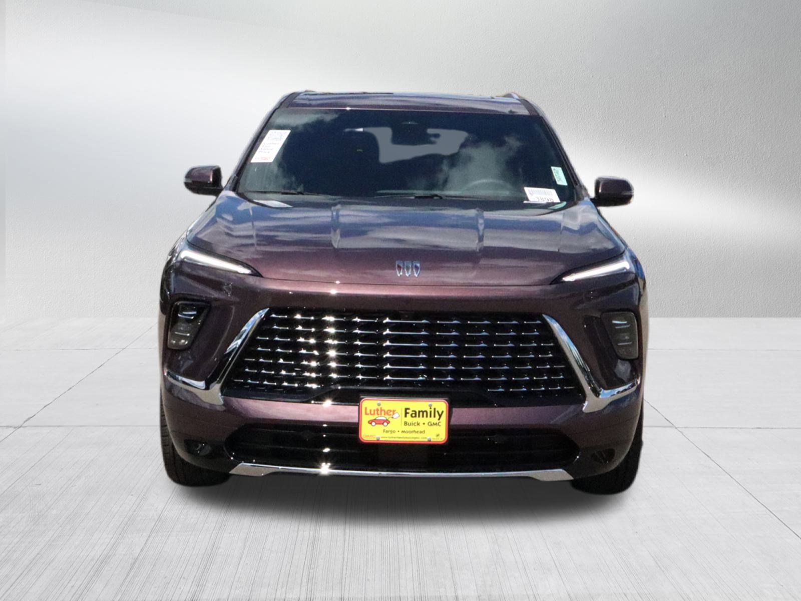 2025 Buick Enclave Avenir photo 2