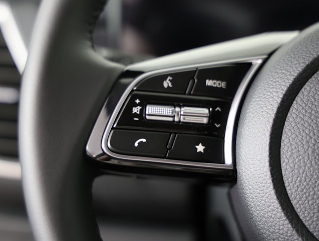 2025 Kia Seltos EX photo 12