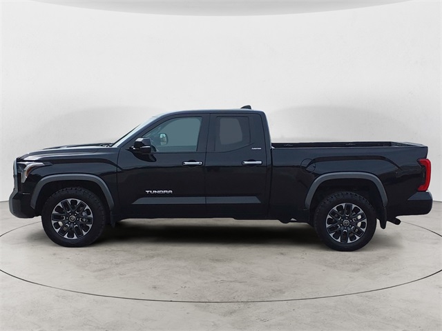 2022 Toyota Tundra Limited Double Cab photo 2