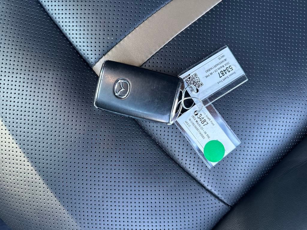 2024 Mazda CX-90 Premium Plus photo 13