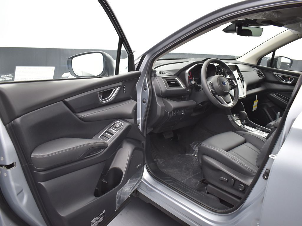 2025 Subaru Ascent Limited photo 5