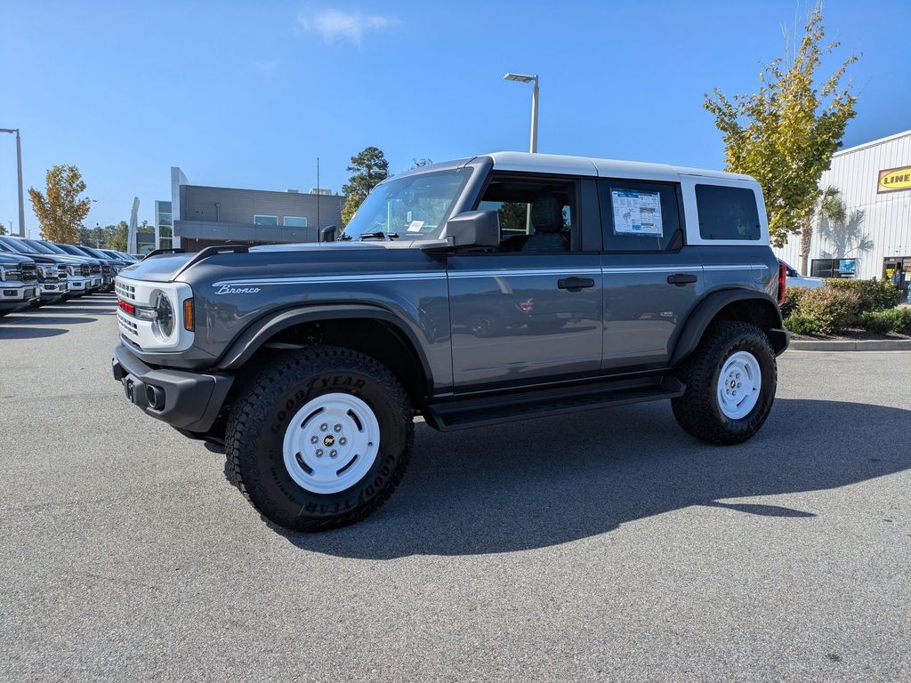 2025 Ford Bronco Heritage First Edition photo 8