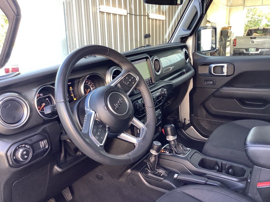 2023 Jeep Gladiator Overland photo 28