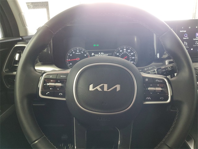 2022 Kia Sorento S photo 8