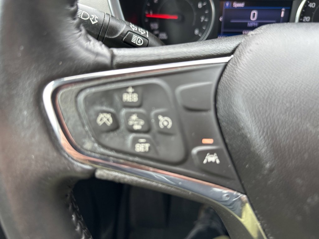 2020 Chevrolet Equinox LT photo 3