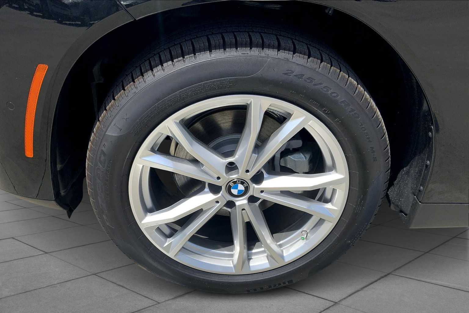 2025 BMW X3 30 - Photo 11