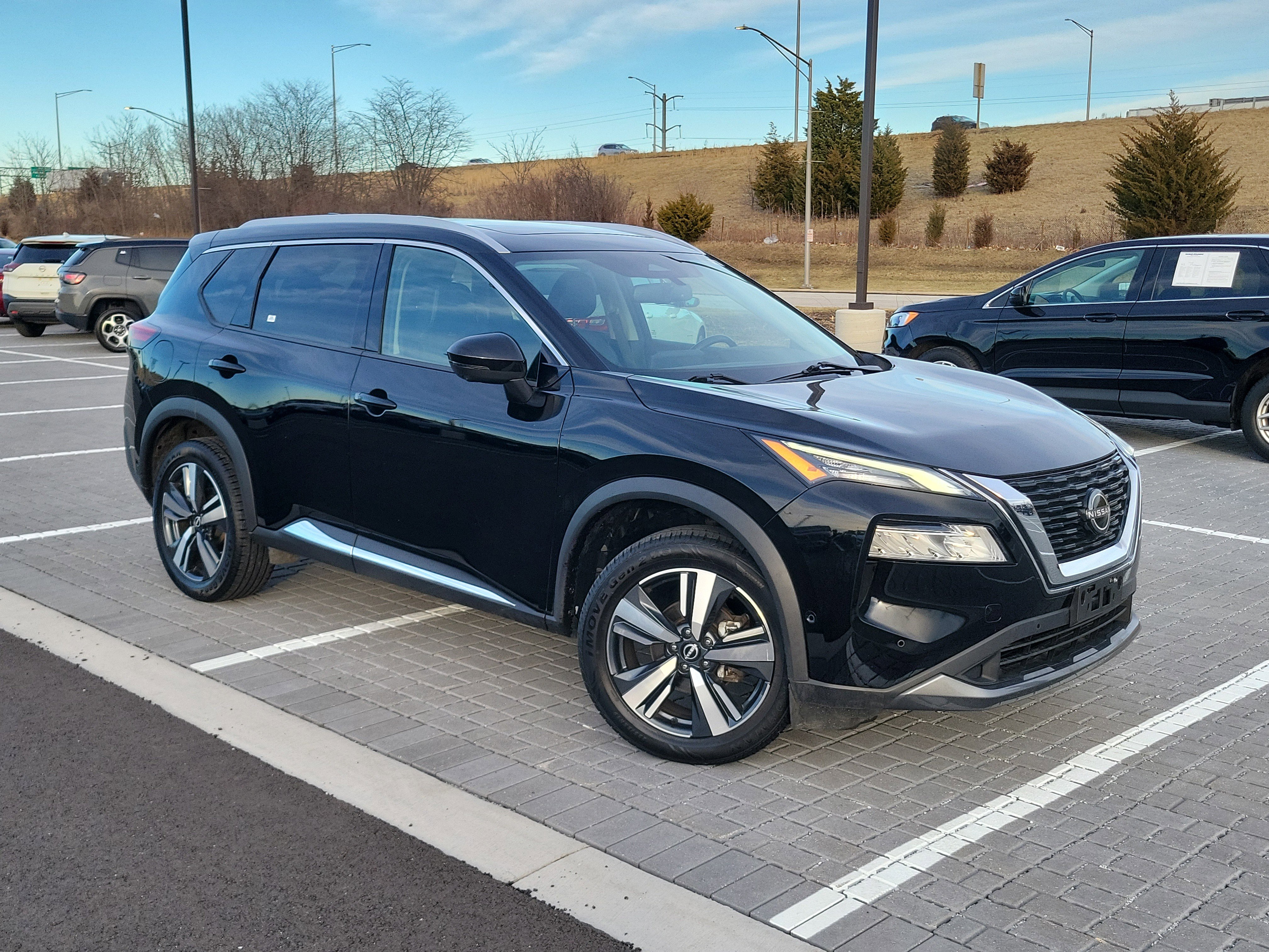 2023 Nissan Rogue SL