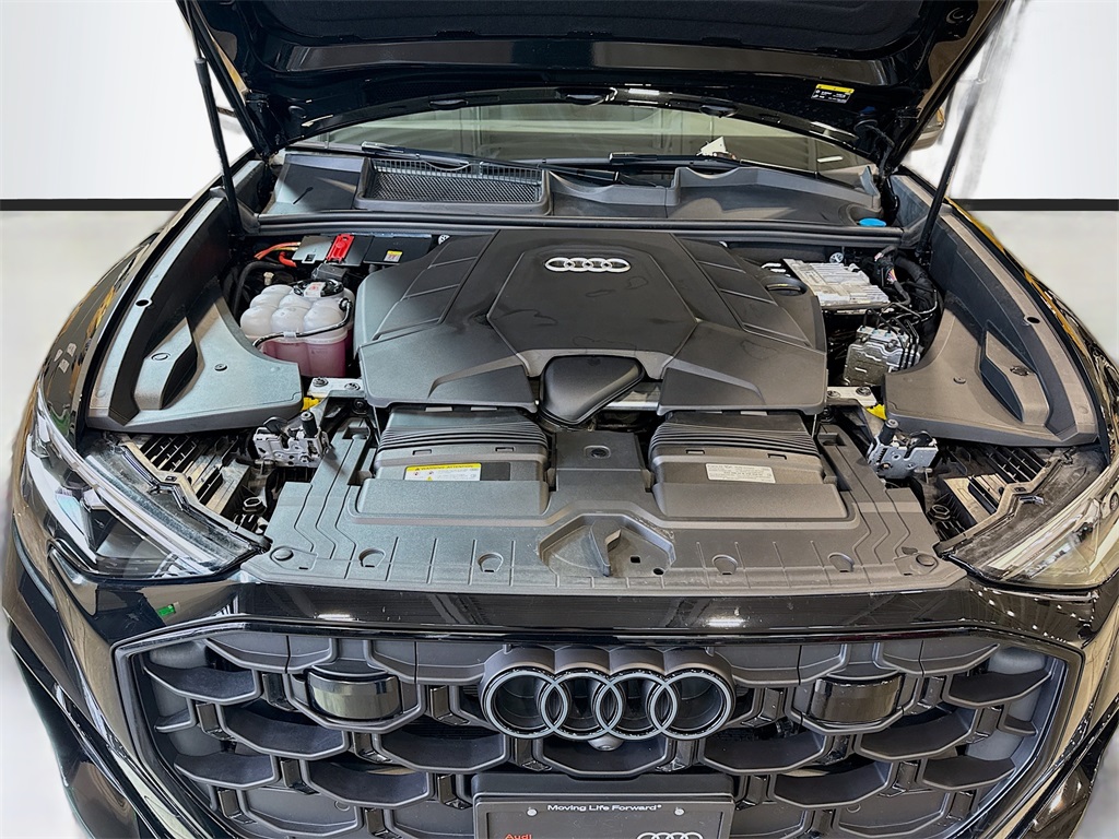 2025 Audi Q8 55 Premium Plus photo 27