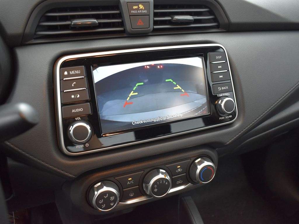 2025 Nissan Versa 1.6 S photo 25