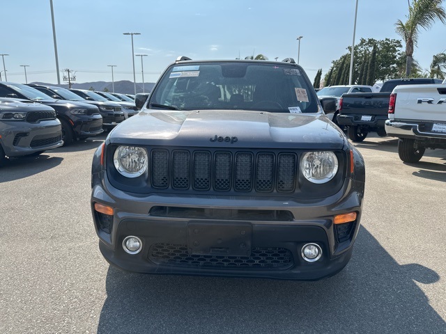 2019 Jeep Renegade Latitude photo 2