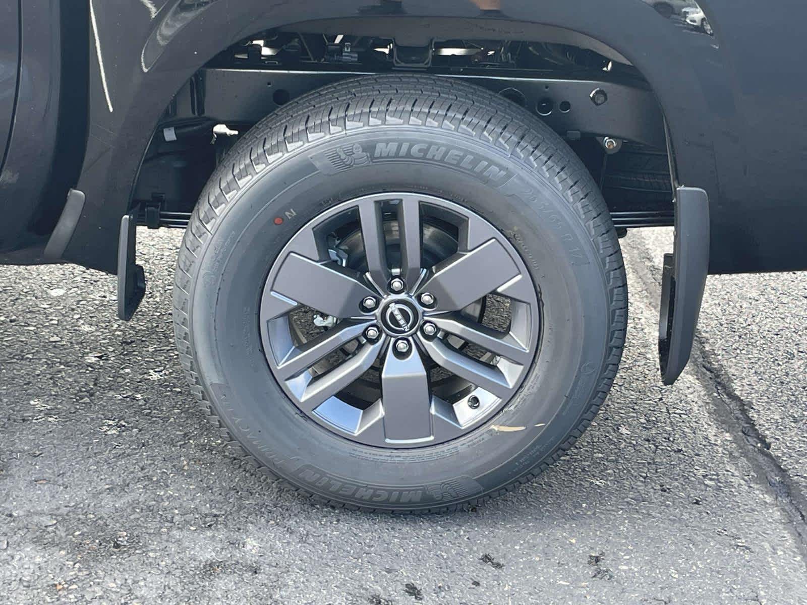 2026 Nissan Frontier Crew Cab SV photo 10