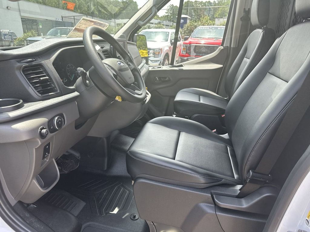2024 Ford Transit Cargo Van photo 9