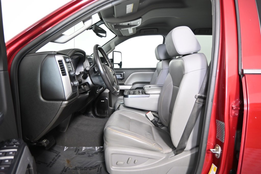 2019 Chevrolet Silverado 3500HD LTZ photo 21