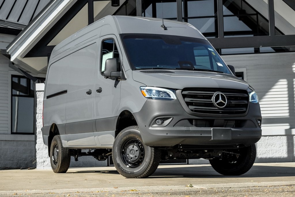 2026 Mercedes-Benz Sprinter Cargo Van Base's photo