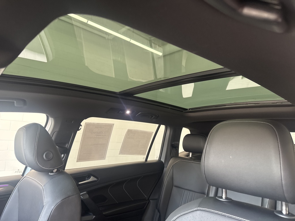 2024 Volkswagen Tiguan SE R-Line Black photo 13