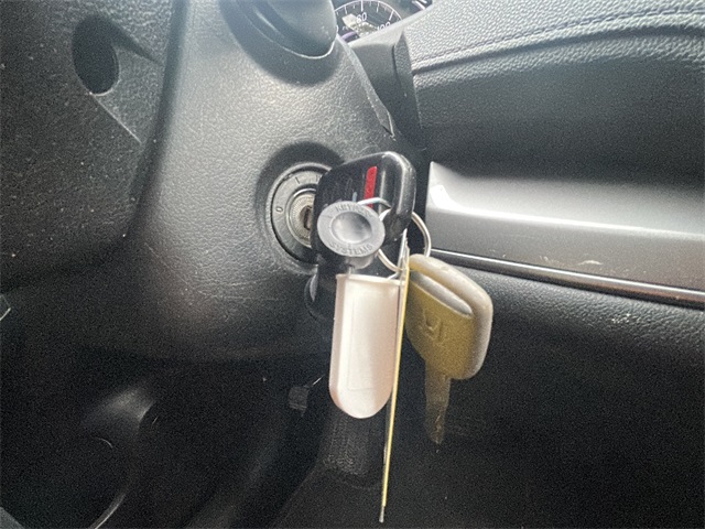 2015 Honda CR-V LX photo 32