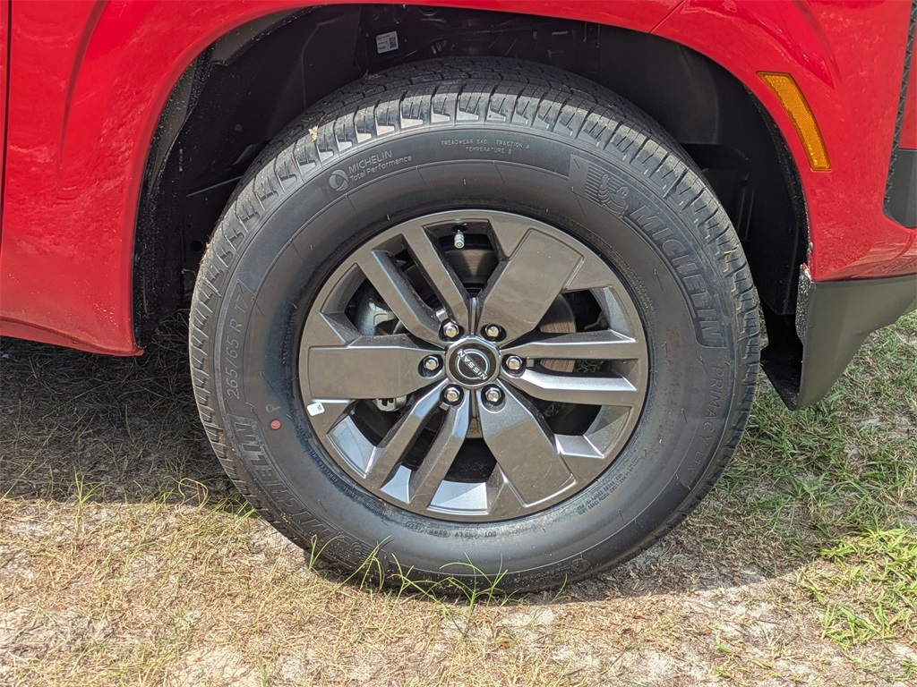 2025 Nissan Frontier SV photo 10