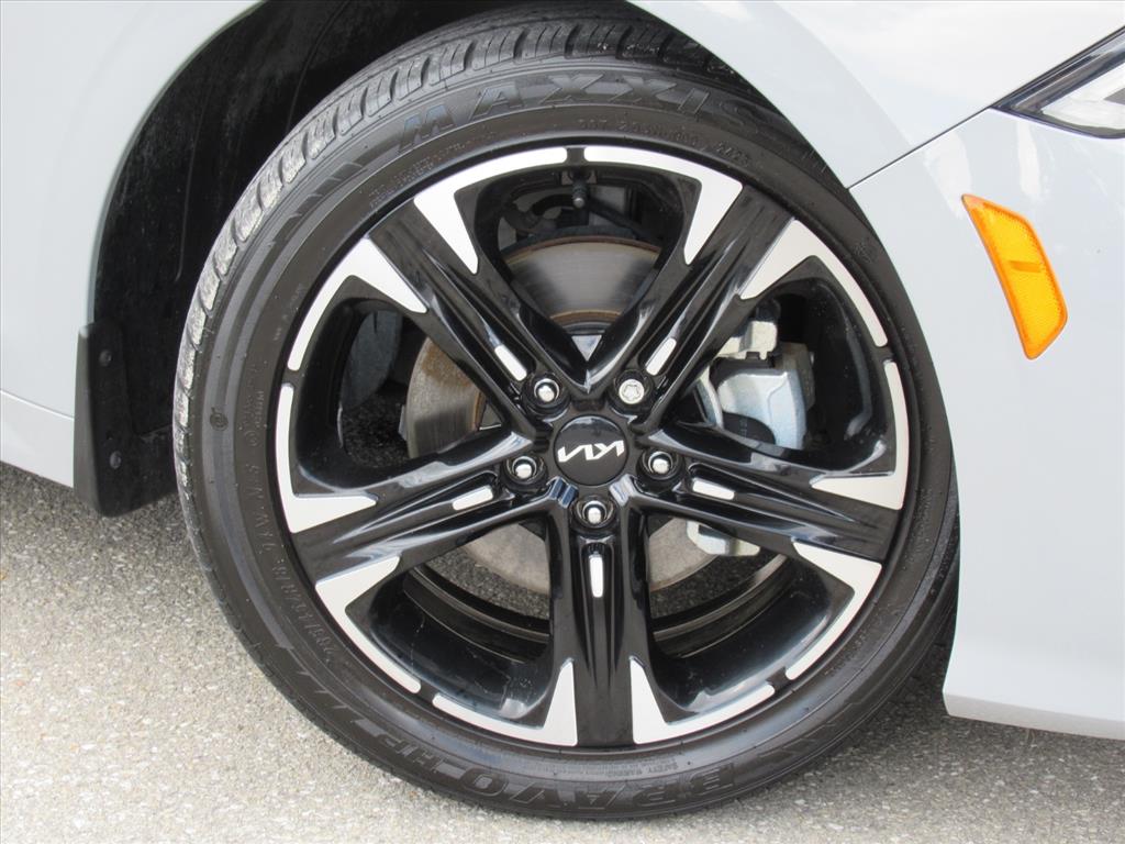 2022 Kia K5 GT-Line photo 7