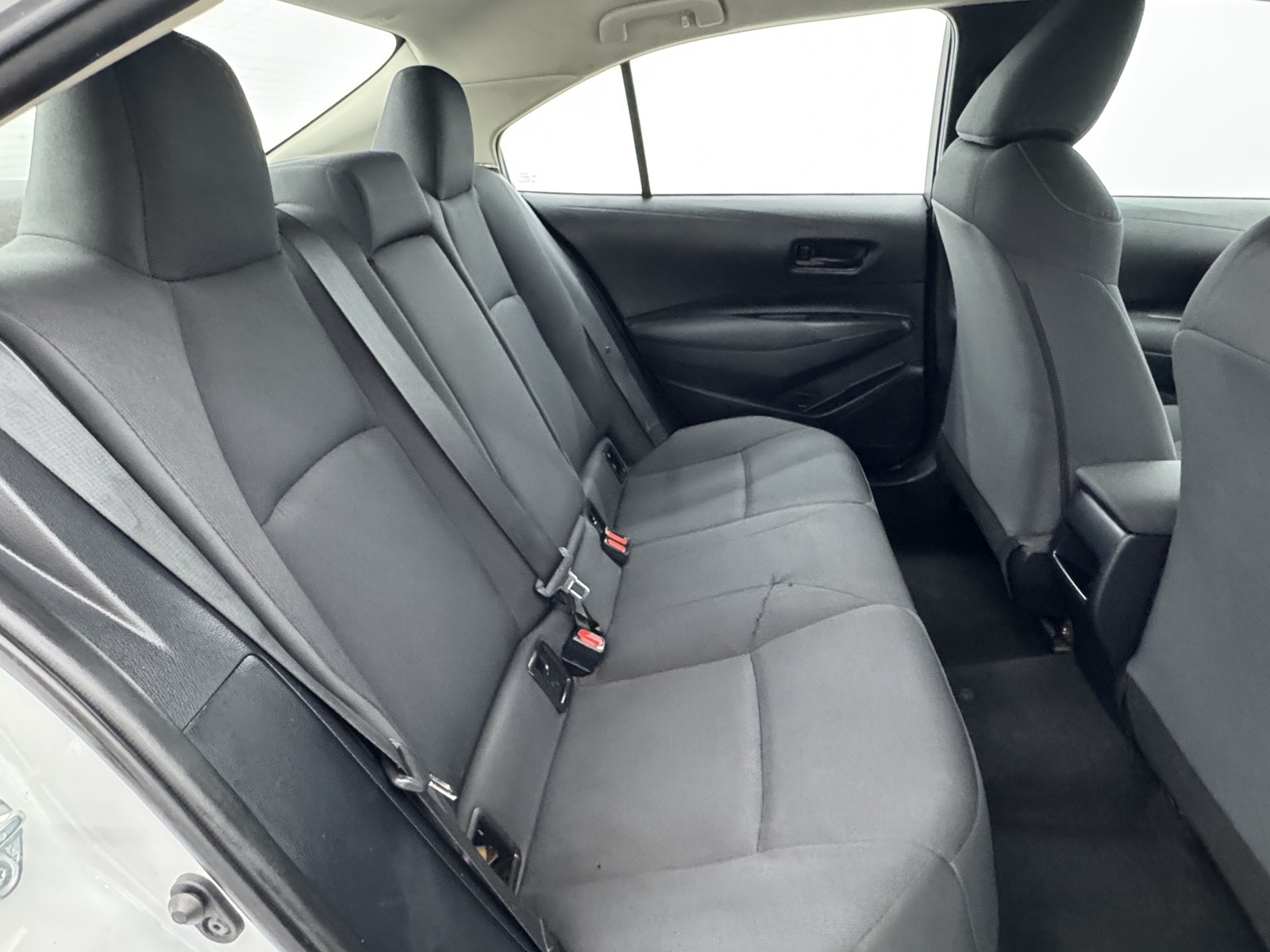 2022 Toyota Corolla LE photo 43