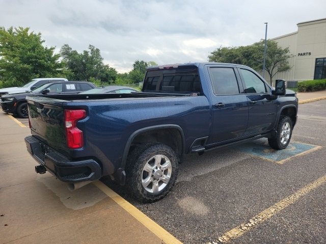 2021 Chevrolet Silverado 2500HD LTZ photo 3