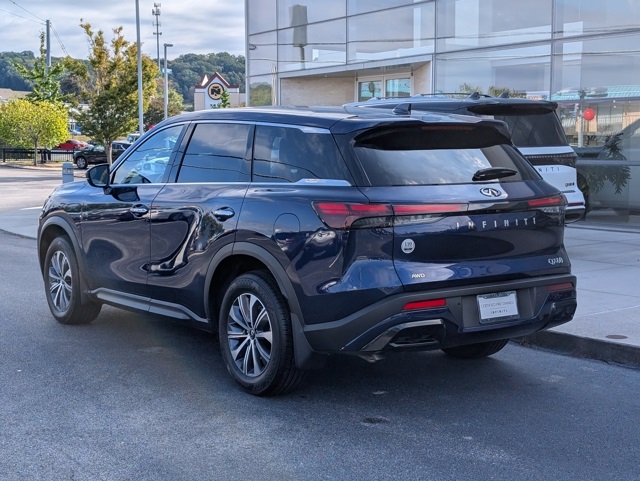 2025 Infiniti QX60 Pure photo 2