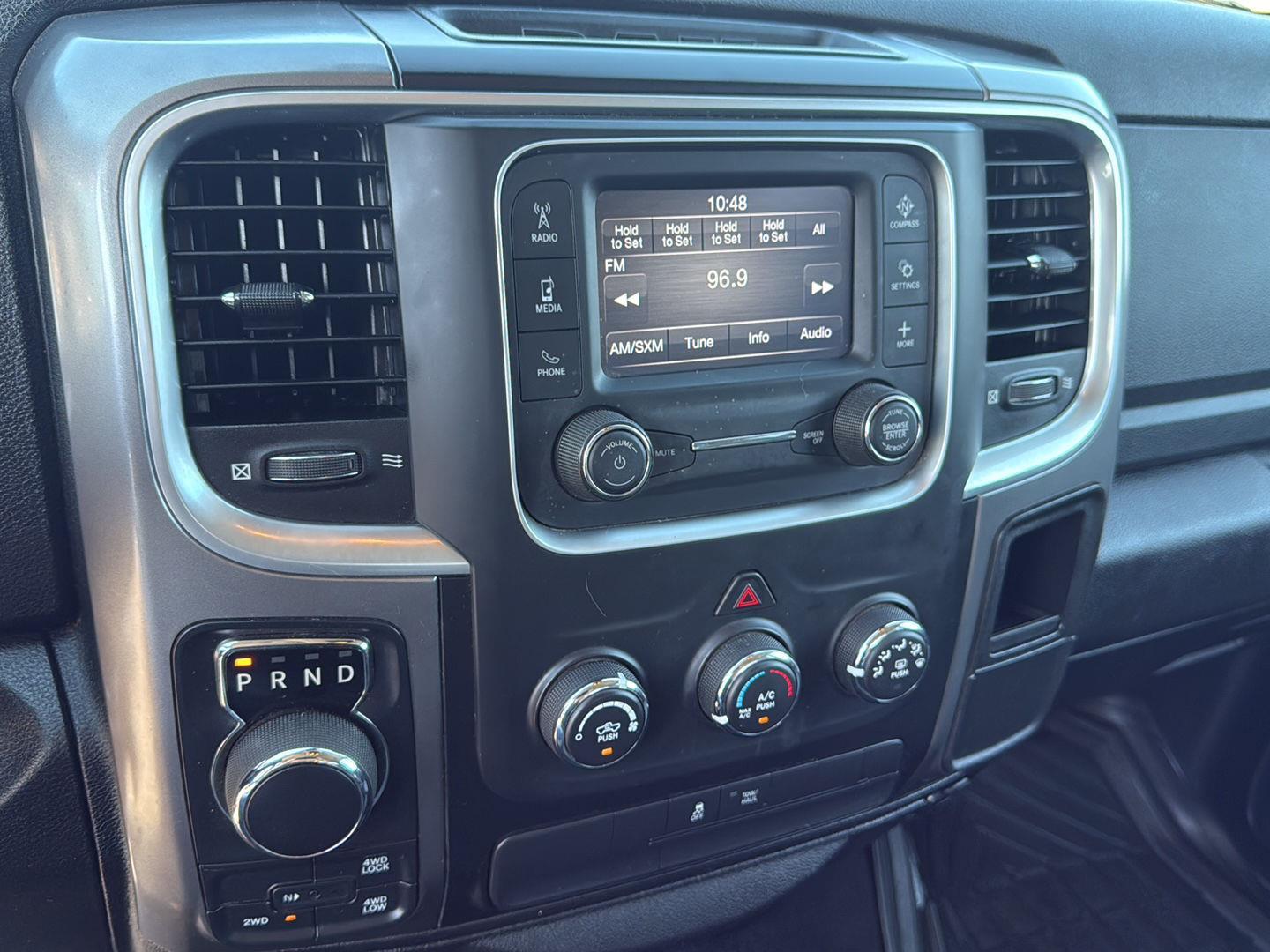 2021 Ram 1500 Classic SLT photo 28