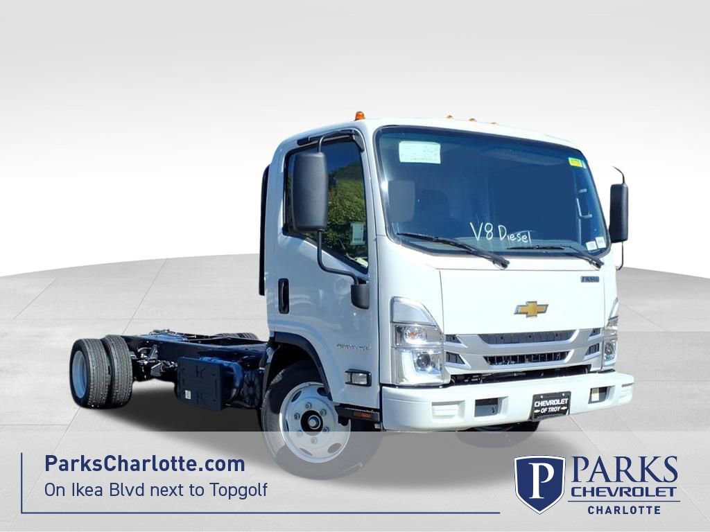 2024 Chevrolet Low Cab Forward Base's photo