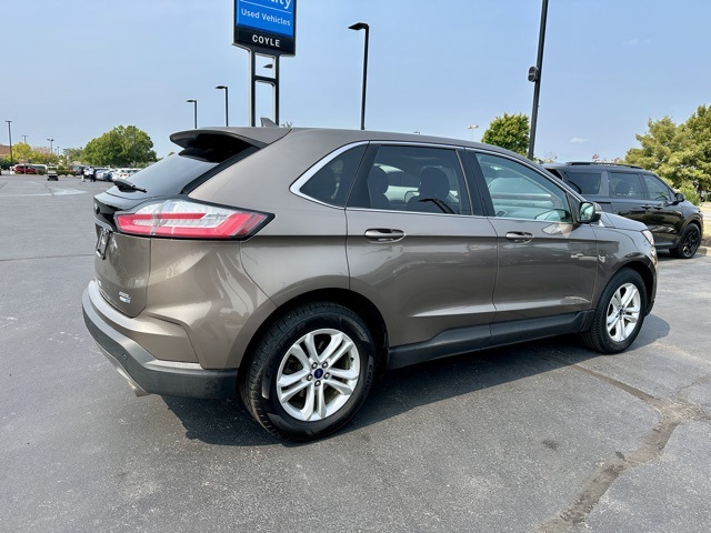 2019 Ford Edge SEL photo 3