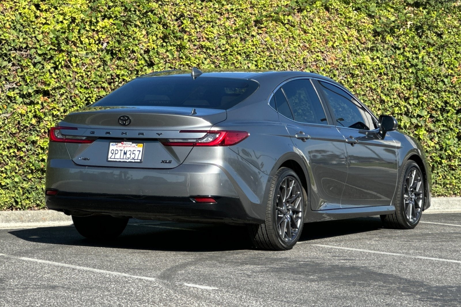 2025 Toyota Camry XLE photo 4